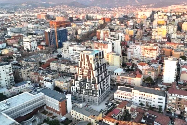 House for Sale Garsoniere in Tirana - 95,000 Euro