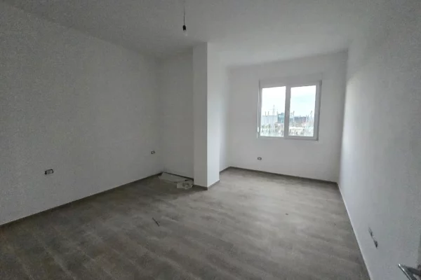 Apartment for sale in Tirana 2+1, Emty