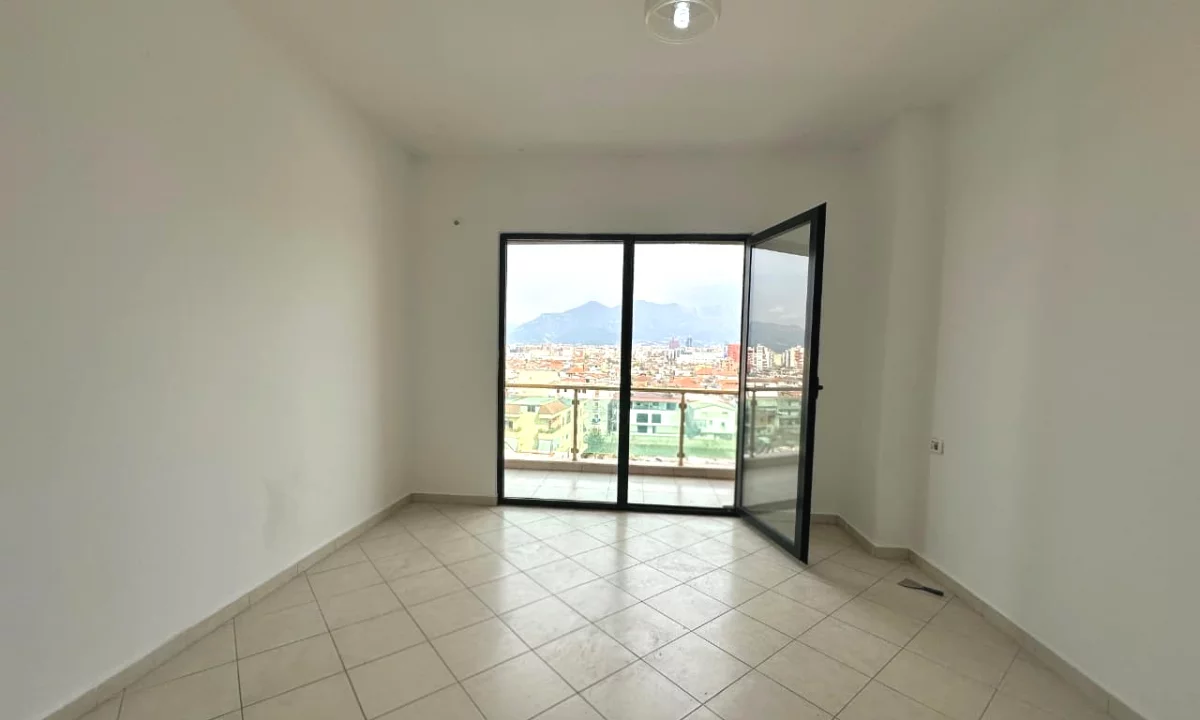 Apartment for sale in Tirana 1+1, Emty