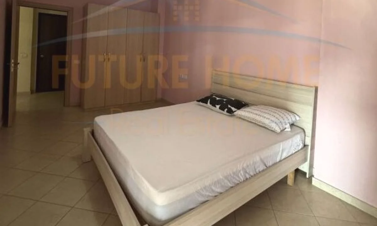 Shtepi me qera Apartament ne Tirane, 2+1, Mobilimi E mobiluar, Pagesa 500  Euro.