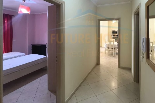 Shtepi me qera Apartament ne Tirane, 2+1, Mobilimi E mobiluar, Pagesa 500  Euro.