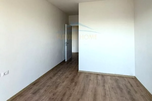Shtepi ne shitje Apartament ne Tirane, 2+1, Mobilimi Bosh, pa mobiluar, Pagesa 122,000  Euro.