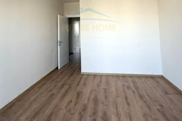 Shtepi ne shitje Apartament ne Tirane, 2+1, Mobilimi Bosh, pa mobiluar, Pagesa 122,000  Euro.
