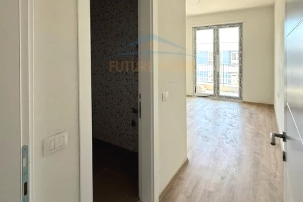 Shtepi ne shitje Apartament ne Tirane, 2+1, Mobilimi Bosh, pa mobiluar, Pagesa 122,000  Euro.