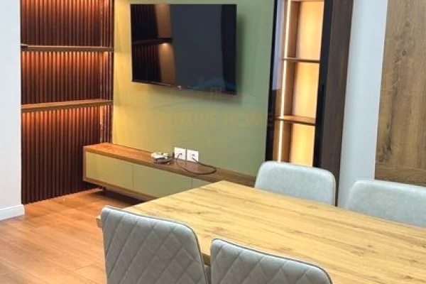 Shtepi me qera Apartament ne Tirane, 1+1, Mobilimi E mobiluar, Pagesa 750  Euro.