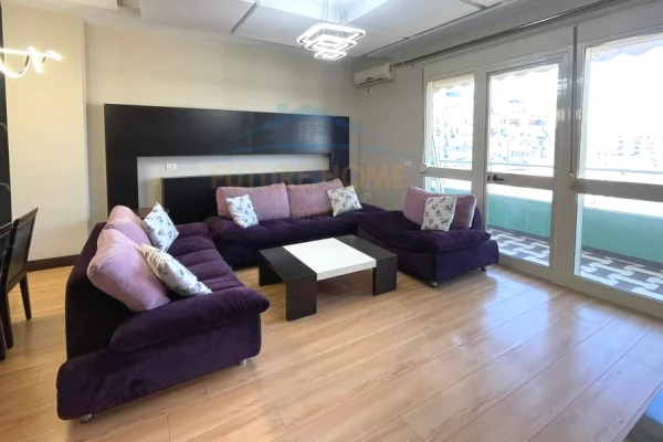 Shtepi ne shitje Apartament ne Tirane, 2+1, Mobilimi E mobiluar, Pagesa 157,000  Euro.
