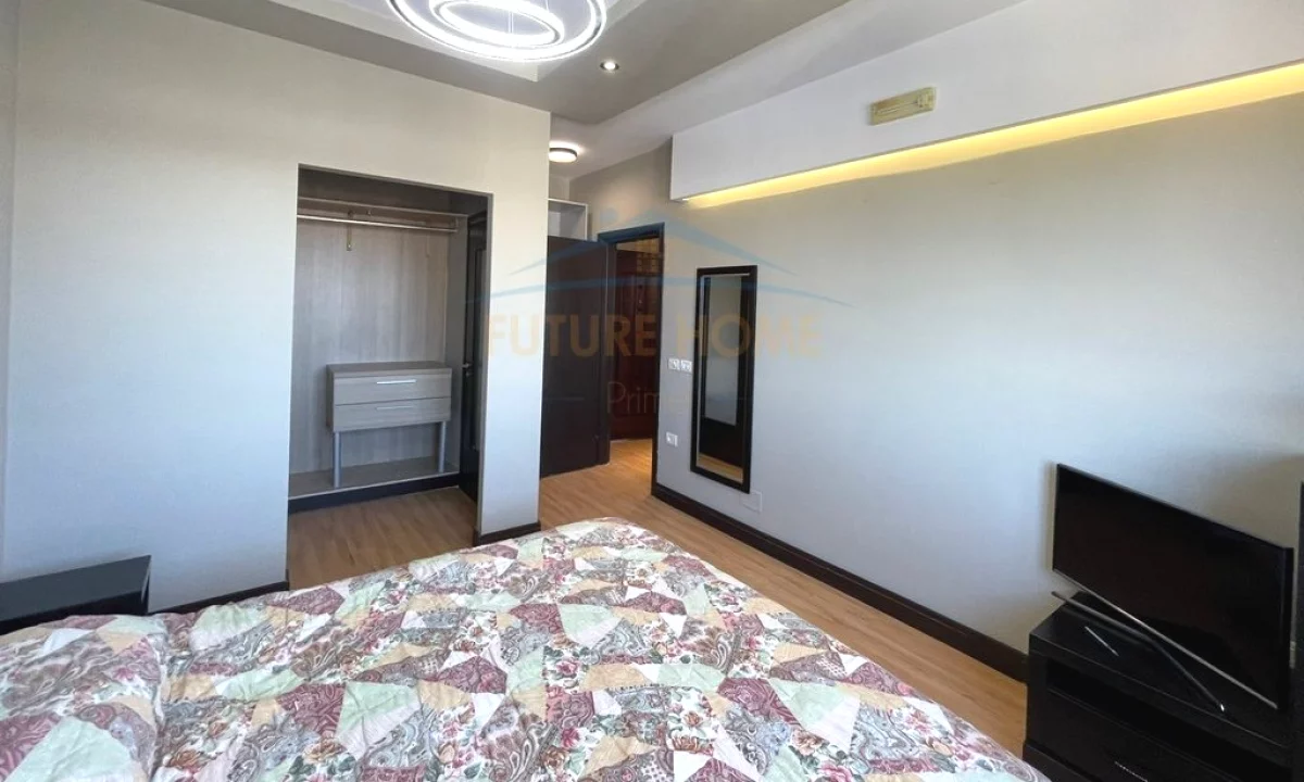 Shtepi ne shitje Apartament ne Tirane, 2+1, Mobilimi E mobiluar, Pagesa 157,000  Euro.