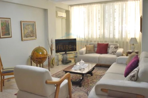 Apartament me qera 2+1, Sheshi Wilson, Tiranë