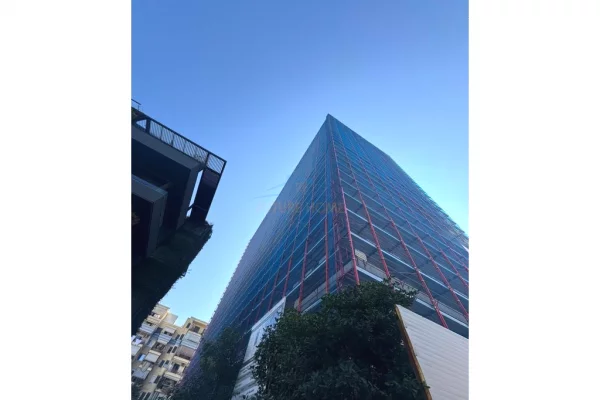 Apartment for sale in Tirana 4+1, Emty