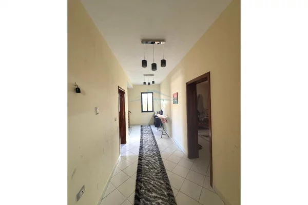 Shtepi ne shitje 4+1 ne Tirane - 350,000 Euro