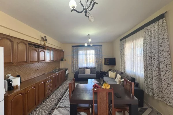 Shtepi ne shitje 4+1 ne Tirane - 350,000 Euro