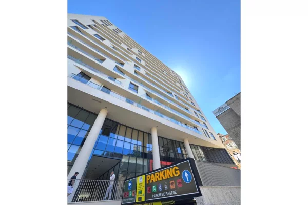 Ambient Biznesi me qera, Rruga "Mine Peza" , Tirane!