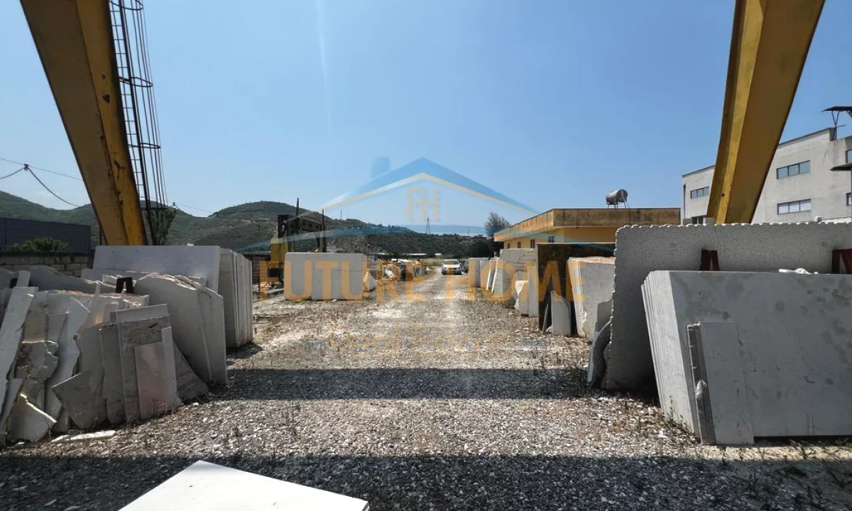 Shitet, Truall, Vaqarr