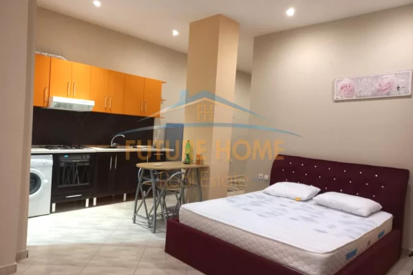 Shtepi ne shitje Apartament ne Tirane, Garsoniere, Mobilimi E mobiluar, Pagesa 150,000  Euro.
