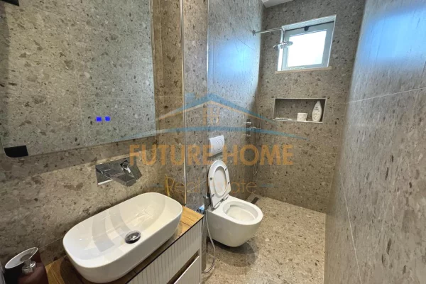 Shtepi ne shitje Apartament ne Tirane, 2+1, Mobilimi E mobiluar, Pagesa 220,000  Euro.