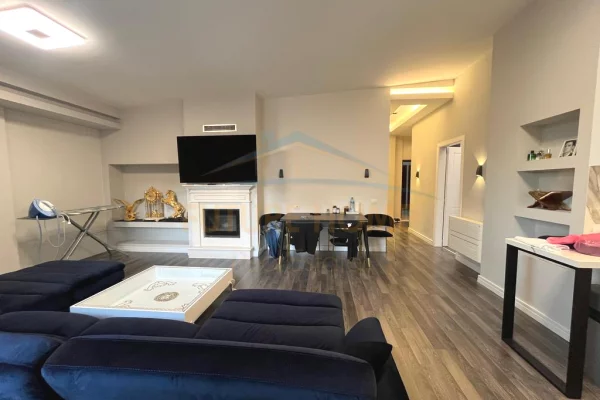  Apartament per shitje 3+1+2+Verande, Rezidenca FZ, Liqeni i Thate