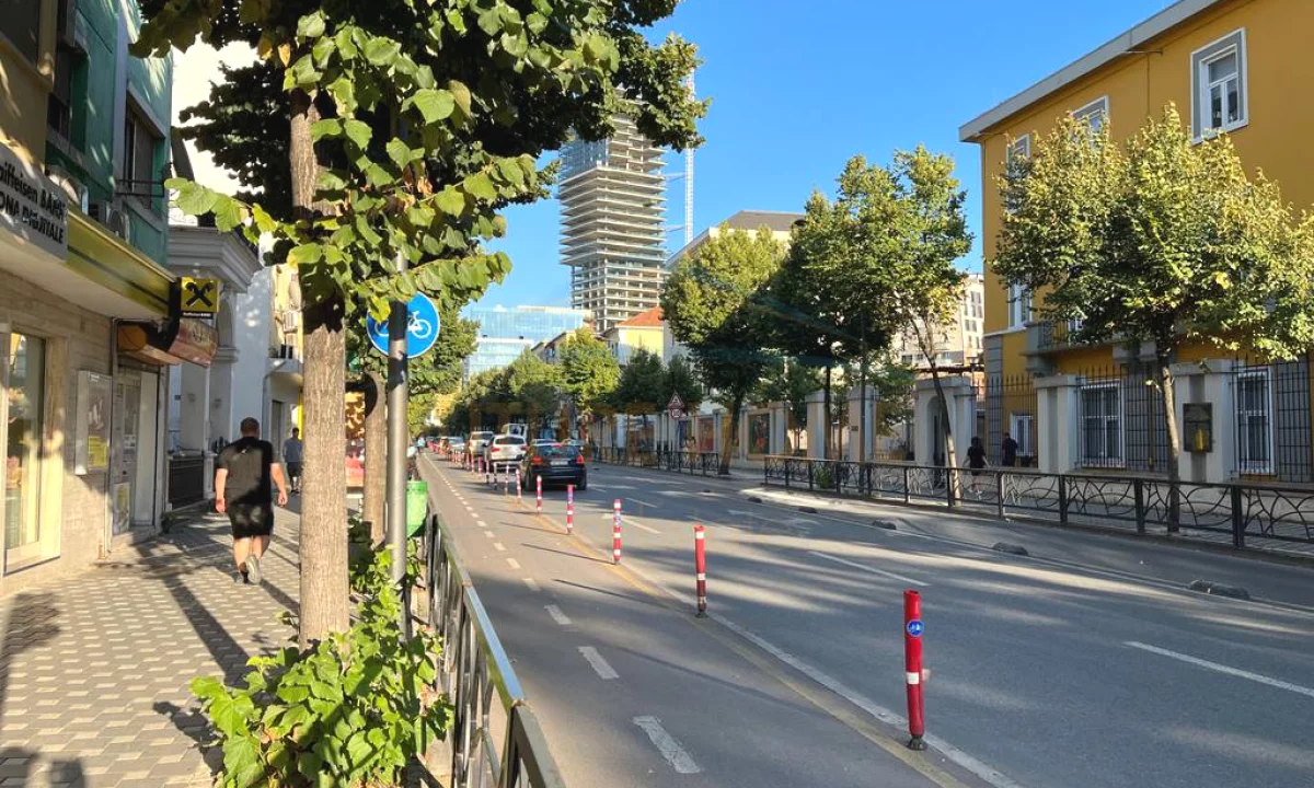 Shtepi me qera Apartament ne Tirane, 1+1, Mobilimi E mobiluar, Pagesa 600  Euro.