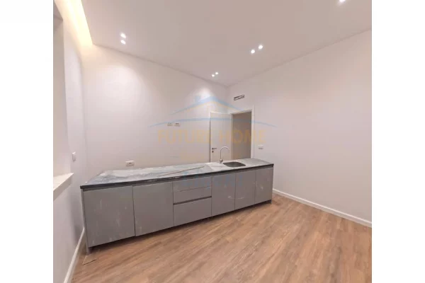 Apartment for sale in Tirana 1+1, Emty