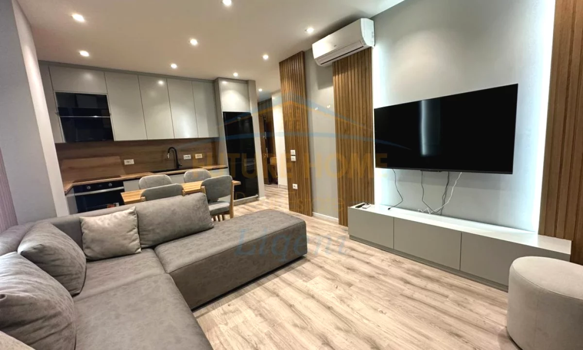 Shtepi ne shitje Apartament ne Tirane, 1+1, Mobilimi E mobiluar, Pagesa 230,000  Euro.