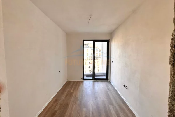 Shtepi ne shitje Apartament ne Tirane, 2+1, Mobilimi Bosh, pa mobiluar, Pagesa 165,920  Euro.