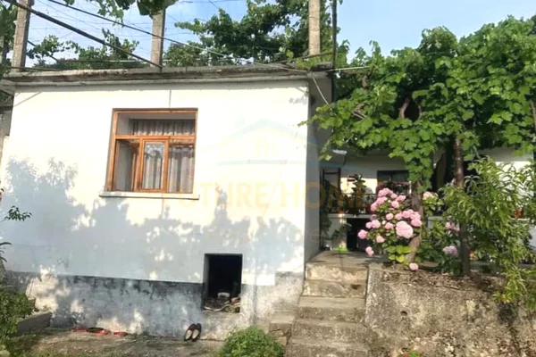 Shtepi ne shitje 3+1 ne Tirane - 120,000 Euro