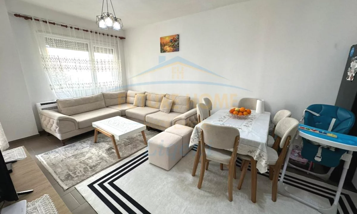 Shtepi ne shitje Apartament ne Tirane, 2+1, Mobilimi E mobiluar, Pagesa 140,000  Euro.