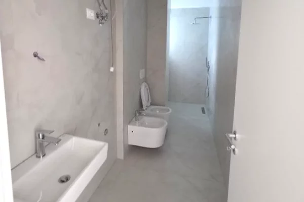 Apartment for sale in Tirana 1+1, Emty