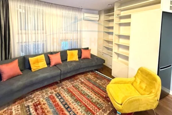 Shtepi ne shitje Apartament ne Tirane, 2+1, Mobilimi E mobiluar, Pagesa 285,000  Euro.