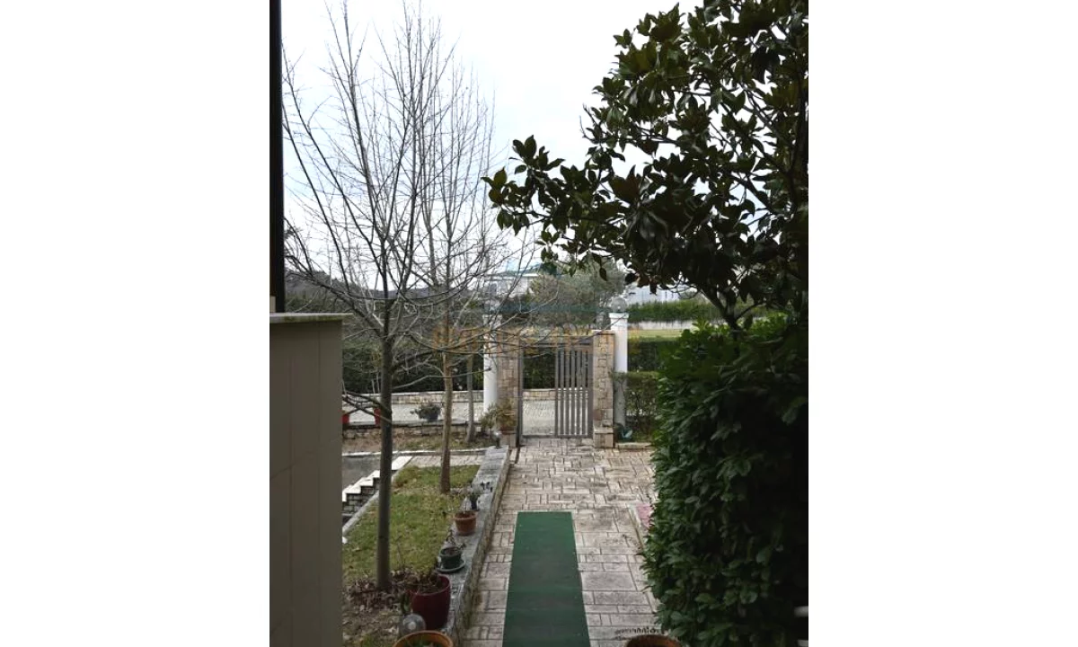 Qera, Resort, Mullet