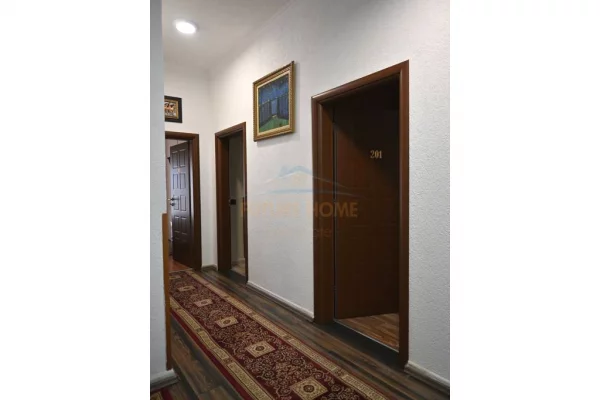 Qera, Resort, Mullet