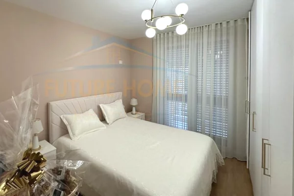 Shtepi ne shitje Apartament ne Tirane, 1+1, Mobilimi E mobiluar, Pagesa 110,000  Euro.