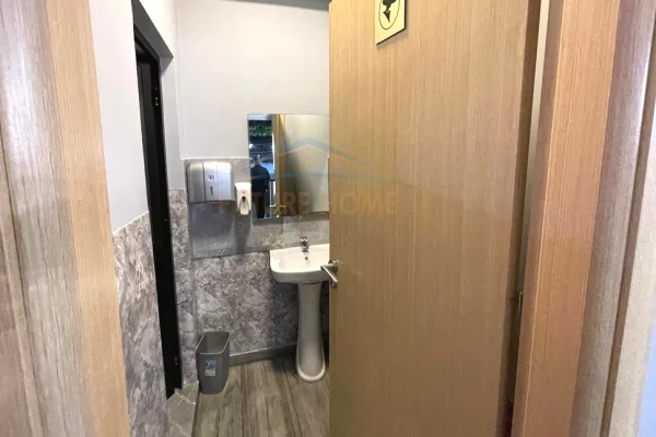 Shitet, Ambient Biznesi, Bar-Kafe, Rruga Hysen Gjura, Porcelan, Tirane