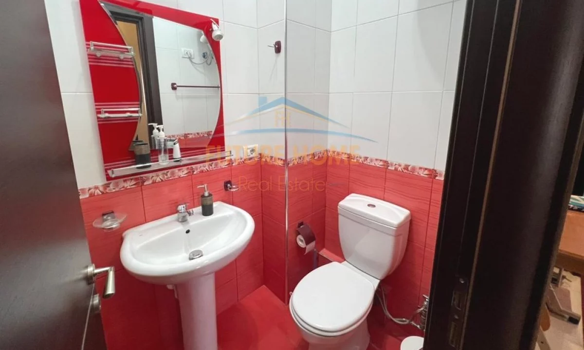 Shtepi me qera Apartament ne Tirane, 2+1, Mobilimi E mobiluar, Pagesa 750  Euro.