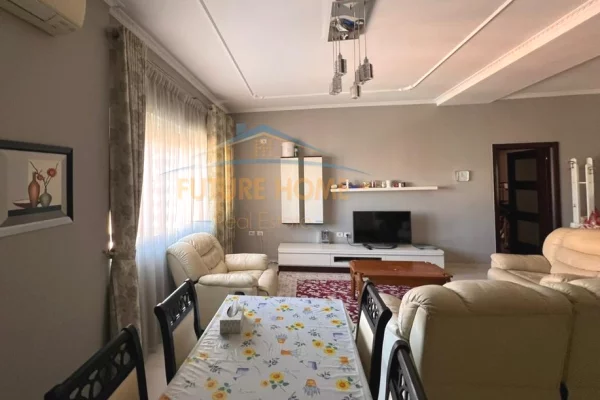 Shtepi me qera Apartament ne Tirane, 2+1, Mobilimi E mobiluar, Pagesa 750  Euro.