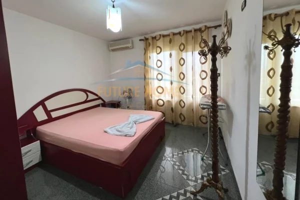 Shtepi me qera Apartament ne Tirane, 3+1, Mobilimi E mobiluar, Pagesa 600  Euro.