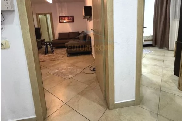 Shtepi me qera Apartament ne Tirane, 3+1, Mobilimi E mobiluar, Pagesa 700  Euro.