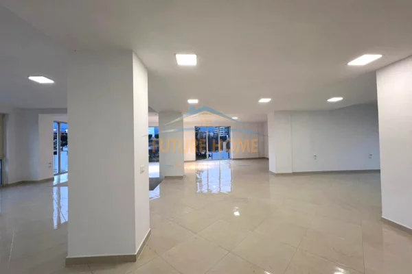 Ambient biznesi me qera 1+1 ne Tirane - 2,600 Euro