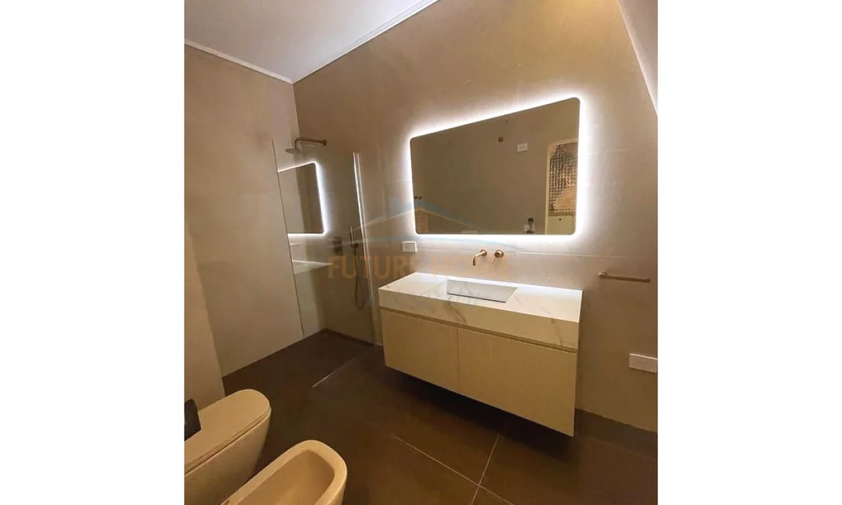 Shtepi me qera Apartament ne Tirane, 2+1, Mobilimi E mobiluar, Pagesa 2,200  Euro.