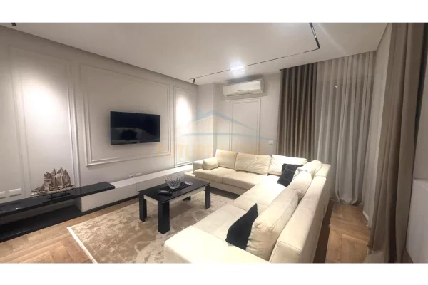 Shtepi me qera 2+1 ne Tirane - 1,100 Euro