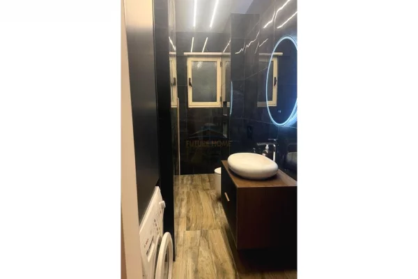 Shtepi me qera Apartament ne Tirane, 2+1, Mobilimi Bosh, pa mobiluar, Pagesa 1,100  Euro.