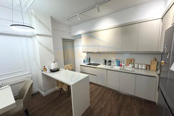 Qera, Apartament 3+1+ Post Parkimi