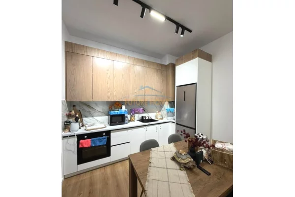 Apartment for sale in Tirana 1+1, Furnished