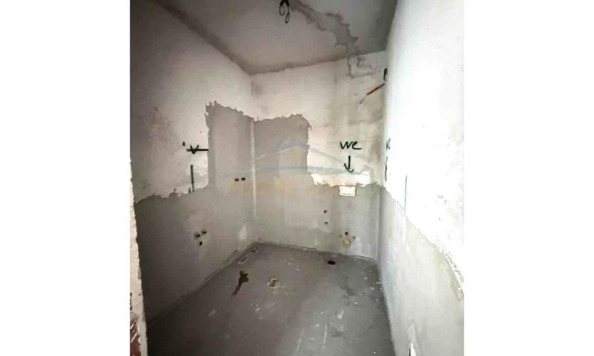 Apartment for sale in Tirana 2+1, Emty