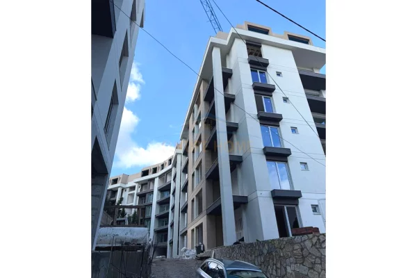 House for Sale 2+1 in Tirana - 220,000 Euro