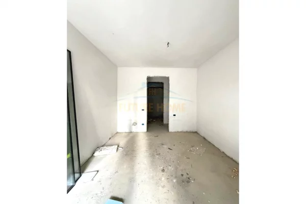 Apartment for sale in Tirana 2+1, Emty