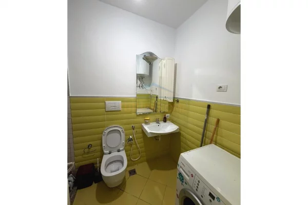 Shtepi me qera Apartament ne Tirane, 2+1, Mobilimi E mobiluar, Pagesa 500  Euro.