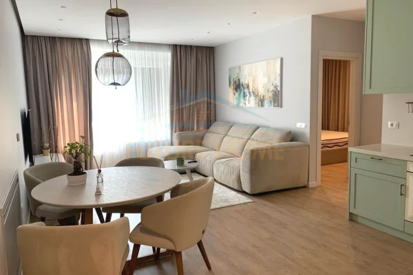 Shtepi me qera Apartament ne Tirane, 2+1, Mobilimi E mobiluar, Pagesa 1,200  Euro.