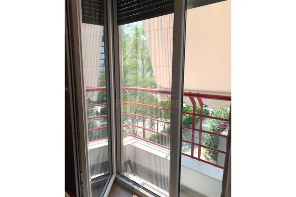 Shtepi me qera Apartament ne Tirane, 2+1, Mobilimi E mobiluar, Pagesa 1,200  Euro.