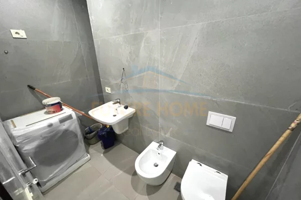 Shtepi me qera 2+1 ne Tirane - 1,000 Euro