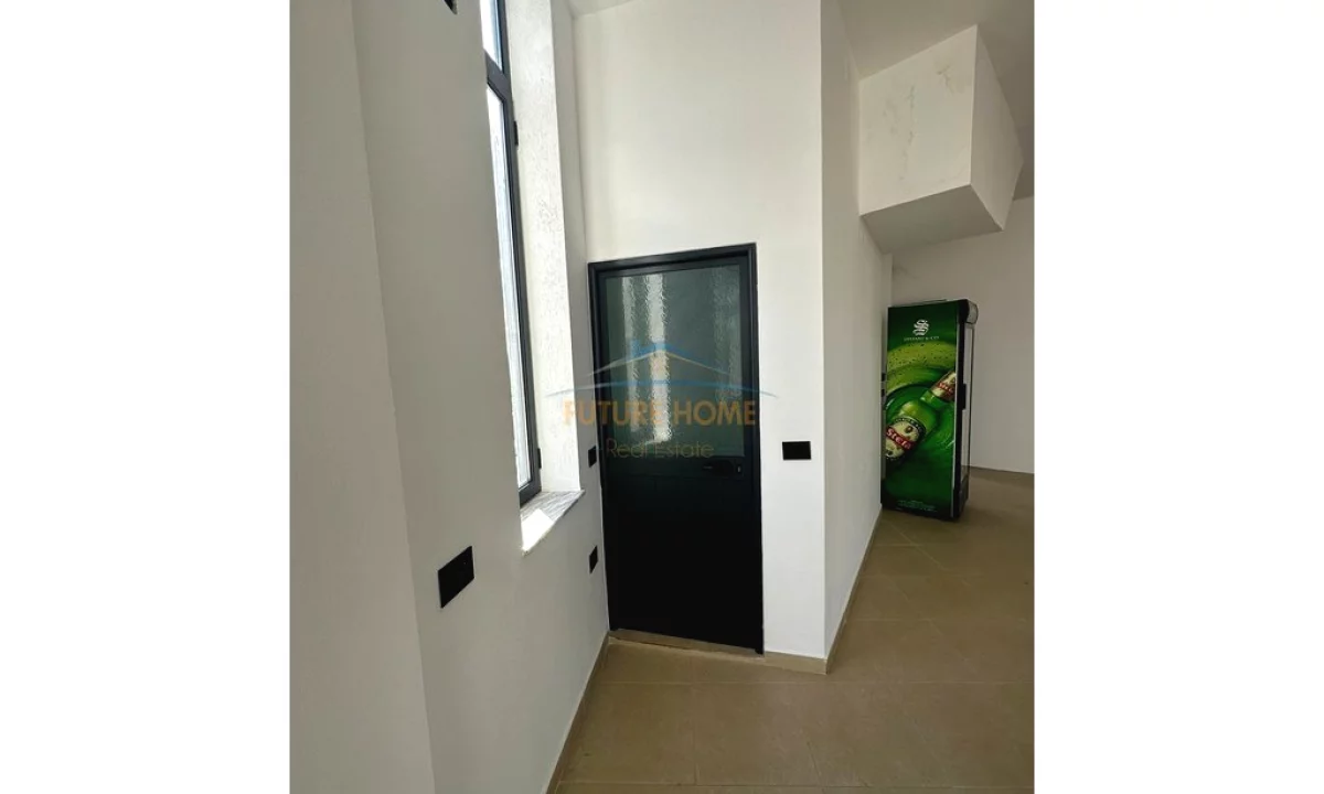 Qera, Ambient Komercial, Rruga Halit Haxhija, ne Babrru, Tirane.